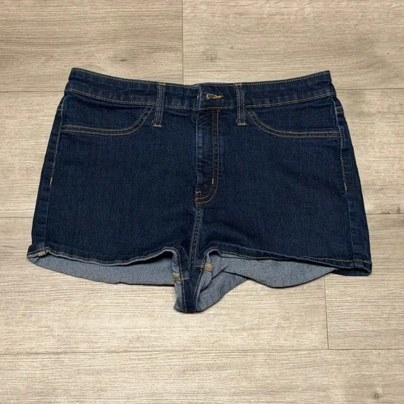 Women’s Denim Blue Jean Shorts - Picture 1 of 3